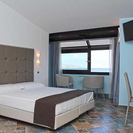 Bb Oasis Bed & Breakfast ชิลลา ภายนอก รูปภาพ