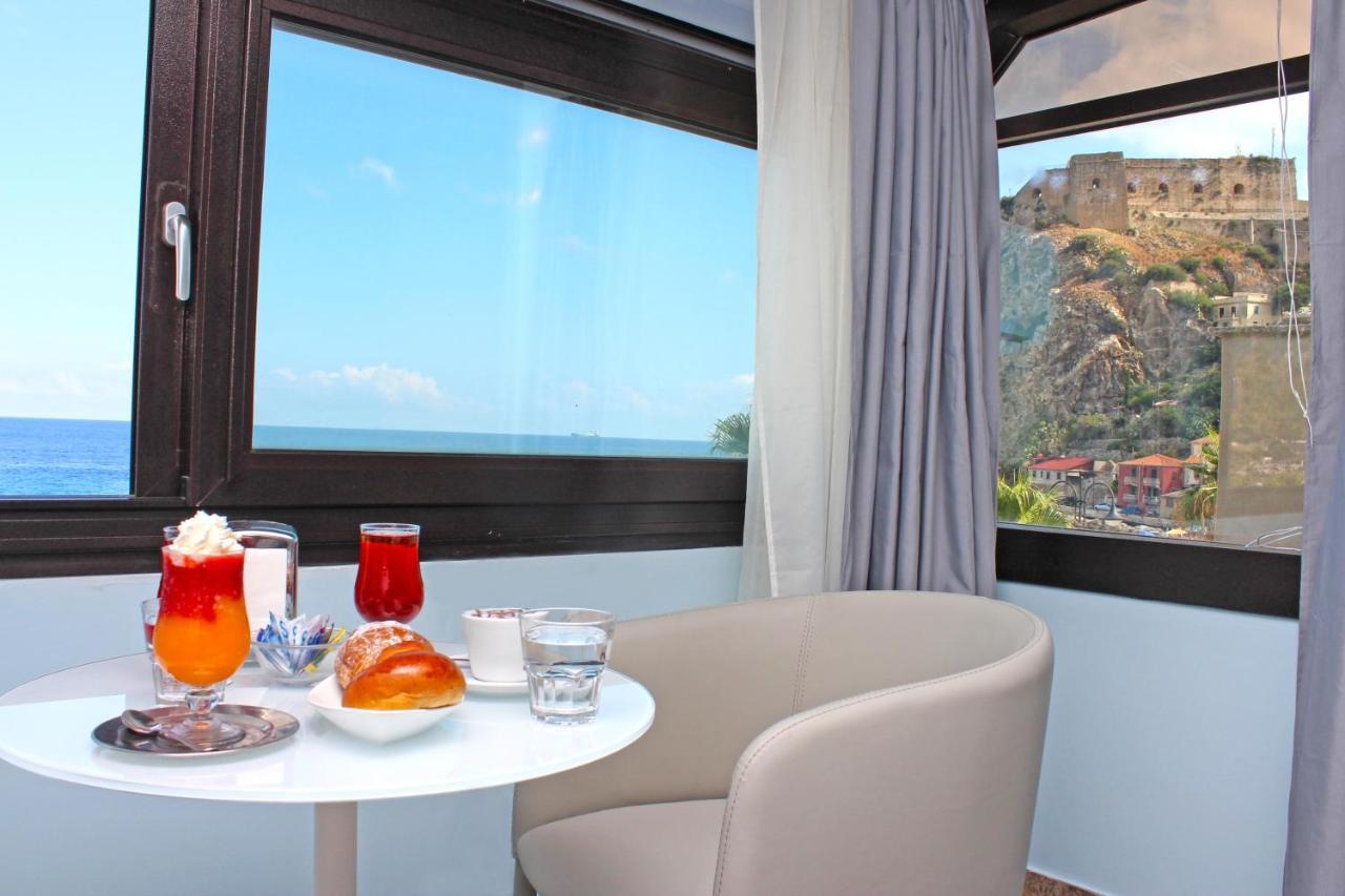 Bb Oasis Bed & Breakfast ชิลลา ภายนอก รูปภาพ