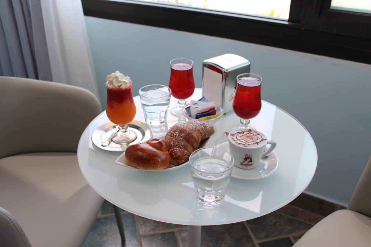 Bb Oasis Bed & Breakfast ชิลลา ภายนอก รูปภาพ