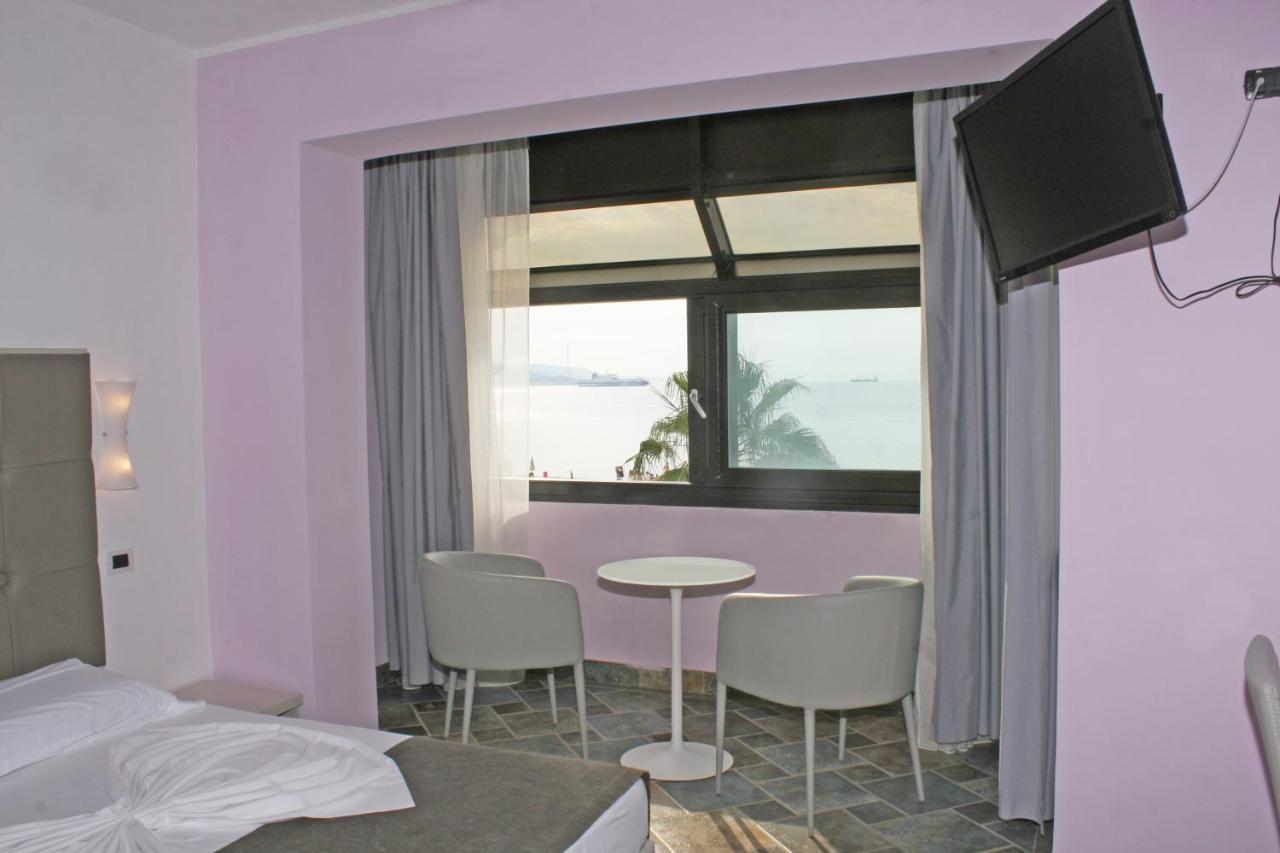 Bb Oasis Bed & Breakfast ชิลลา ภายนอก รูปภาพ